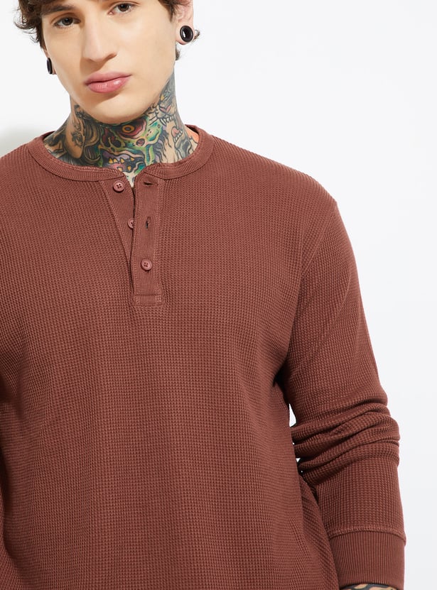 URB_N Men Textured T-shirt