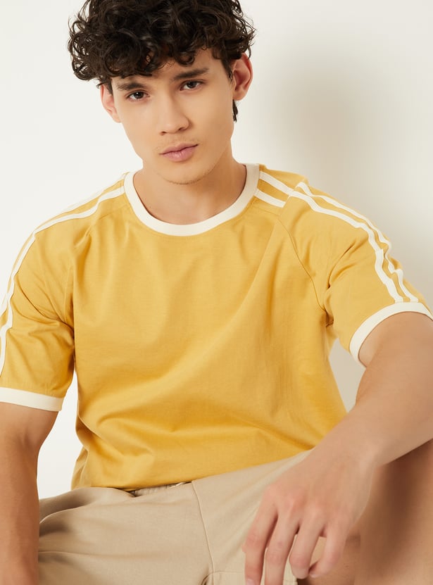 Men Side Taped Sports T-shirt