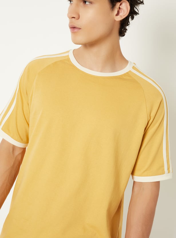 Men Side Taped Sports T-shirt
