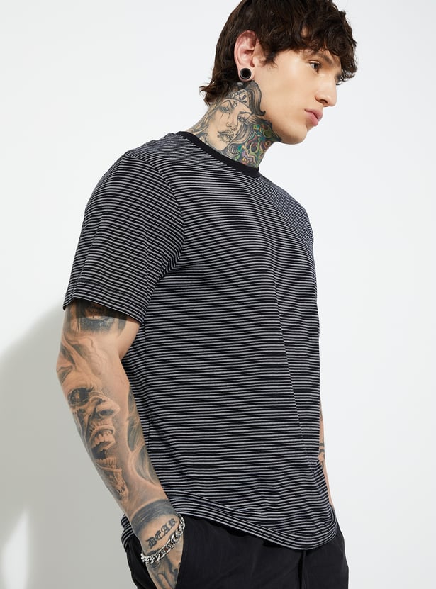 URB_N Men Striped T-shirt