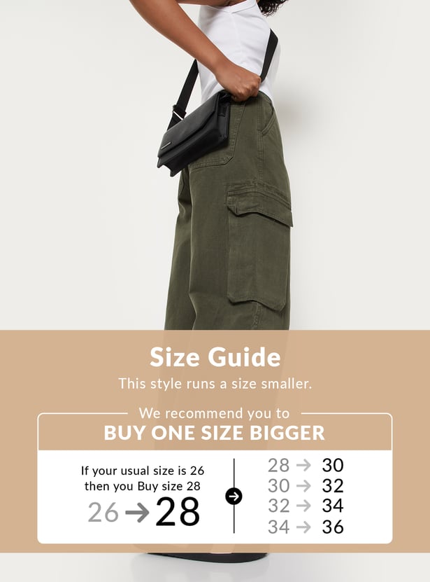 Women Solid Cargo Jeans