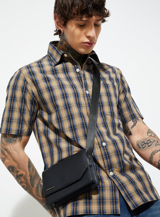 URB_N Men Checked Regular Fit Shirt