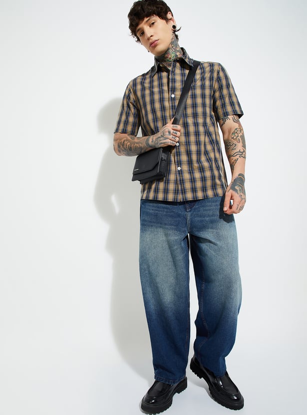 URB_N Men Checked Regular Fit Shirt