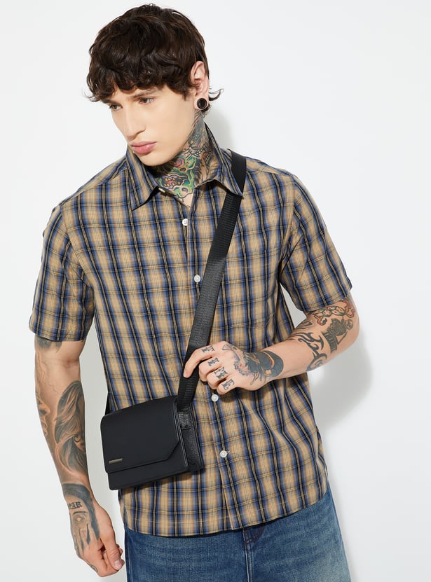 URB_N Men Checked Regular Fit Shirt