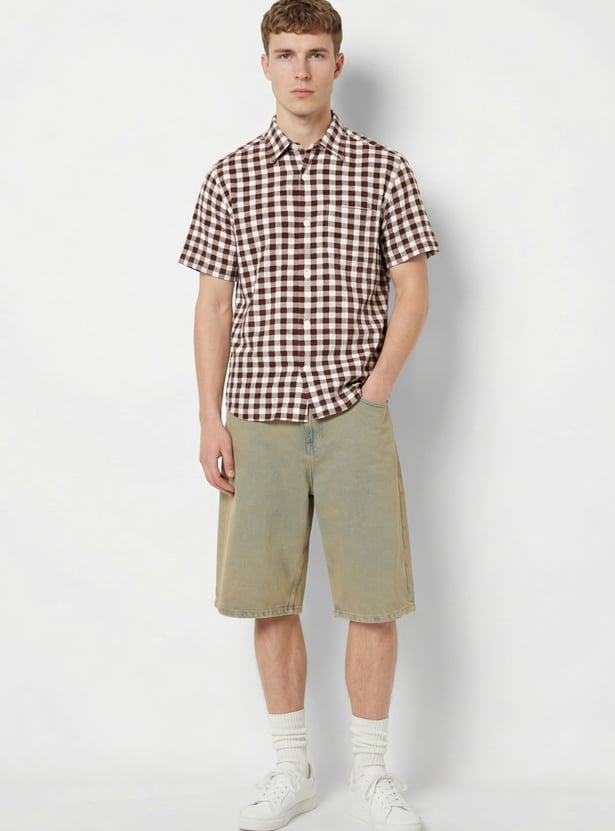 URB_N Men Checked Regular Fit Shirt