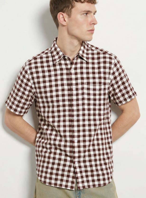 URB_N Men Checked Regular Fit Shirt
