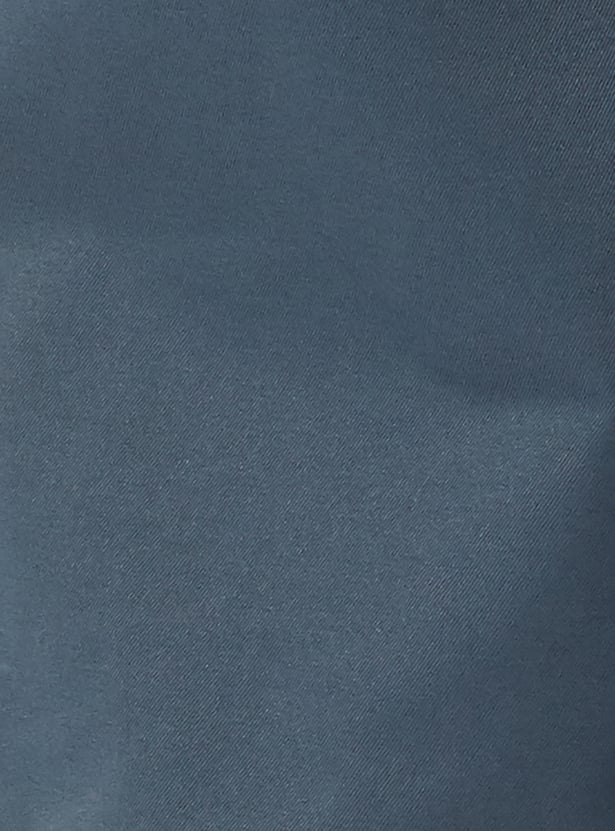 Men Solid Slim Fit Trousers