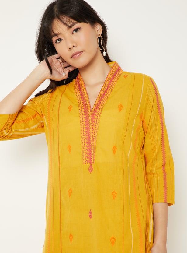 Women Embroidered Straight Kurta