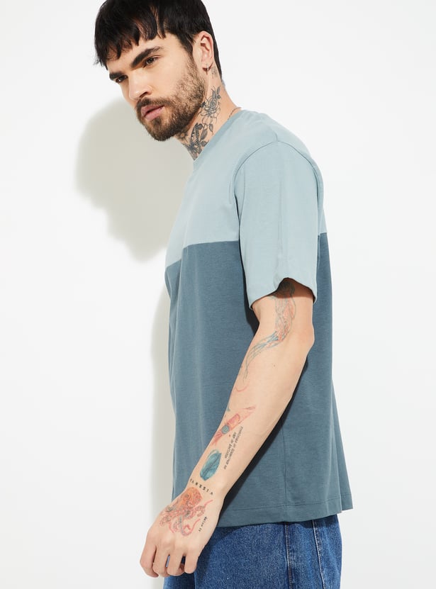 URB_N Men Colourblock T-shirt