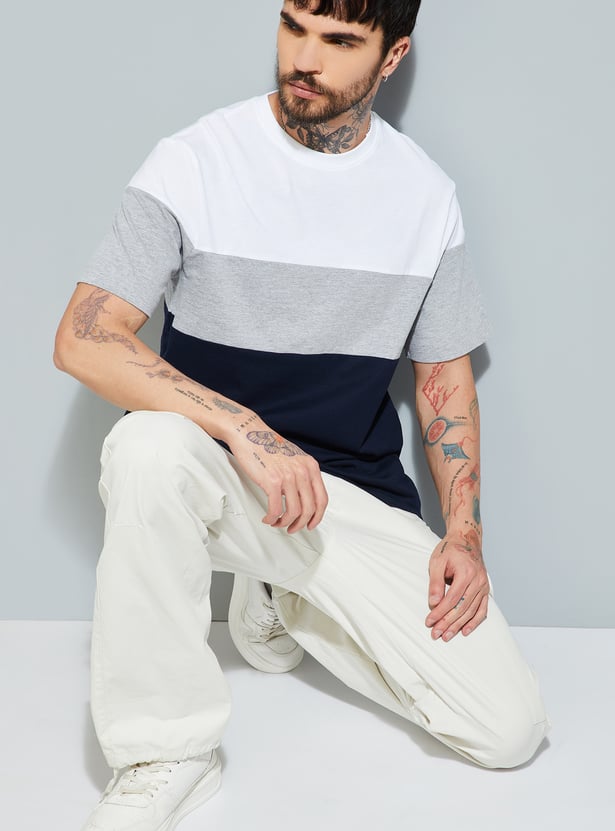 URB_N Men Colourblocked T-shirt