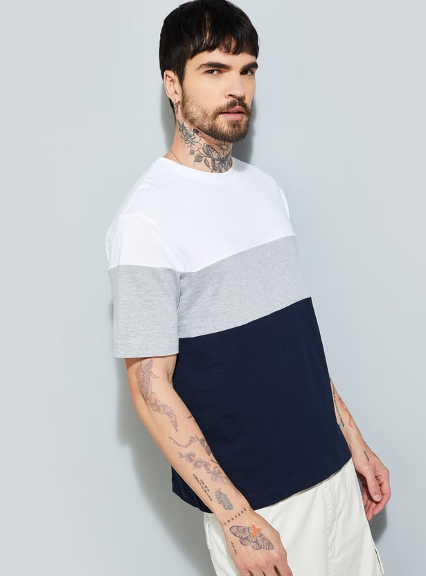 URB_N Men Colourblocked T-shirt