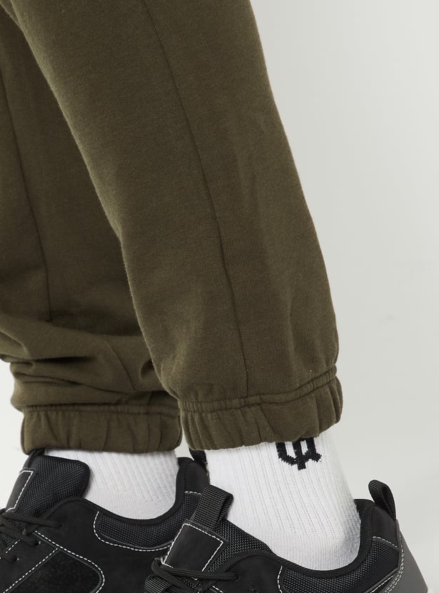 Men Solid Active Cargo Joggers