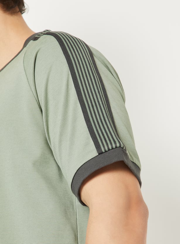 Men Side Stripes Sports T-shirt