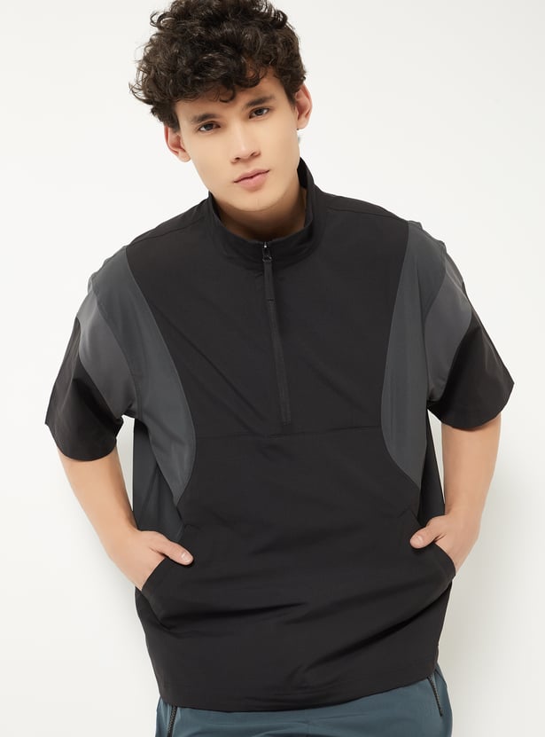 Men Colourblock Sports T-shirt