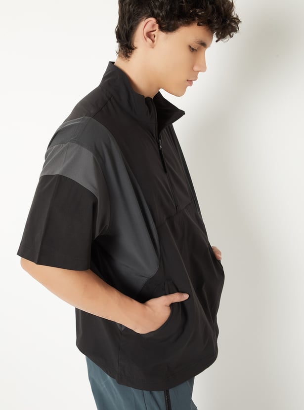 Men Colourblock Sports T-shirt