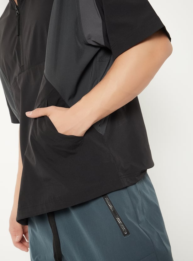 Men Colourblock Sports T-shirt