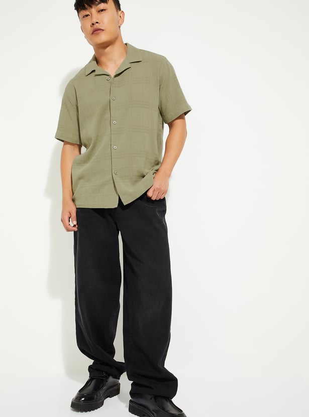 URB_N Men Checked Regular Fit Shirt