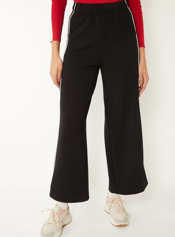 Women Solid Buttersoft Sports Track Pants