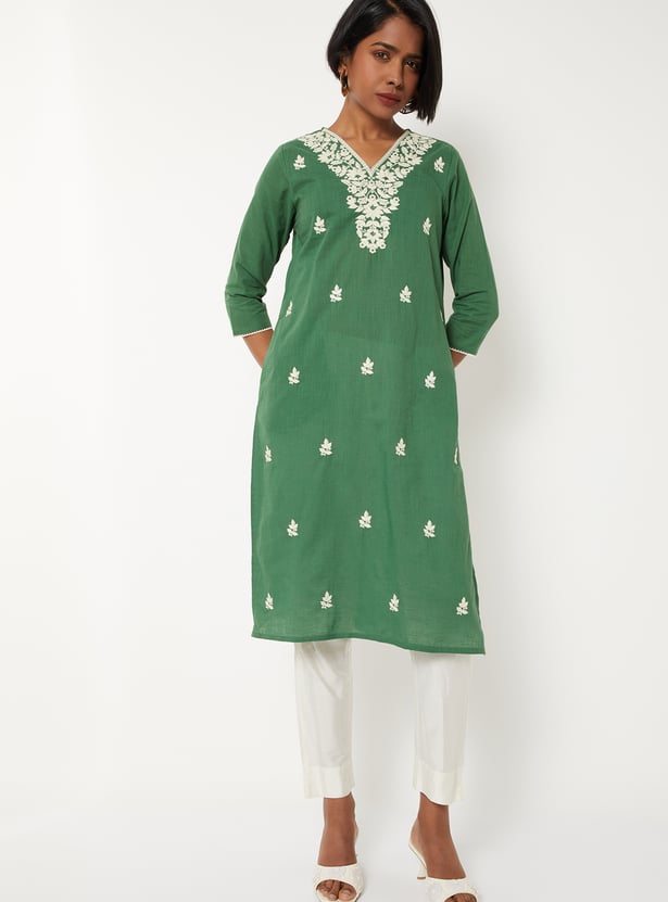 Women Chikankari Embroidered Kurta