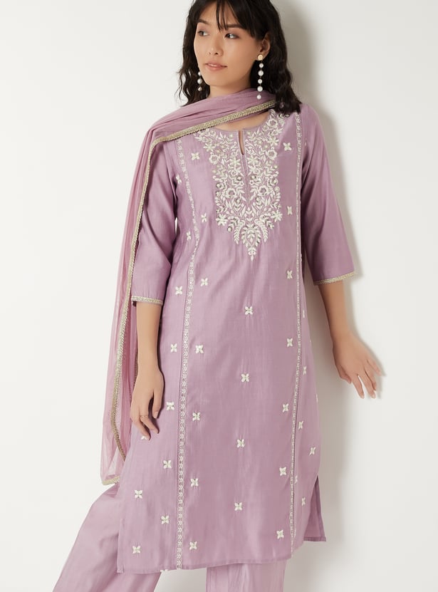 Women Embroidered Straight Kurta Set