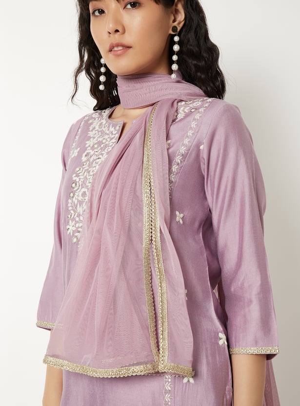 Women Embroidered Straight Kurta Set