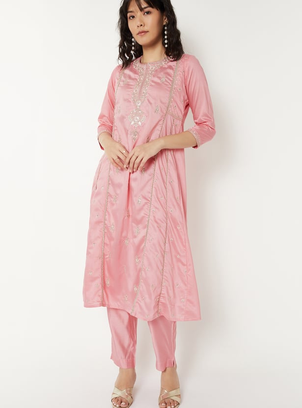 Women Embroidered Straight Kurta Set