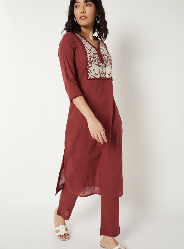Women Embroidered Straight Kurta Set