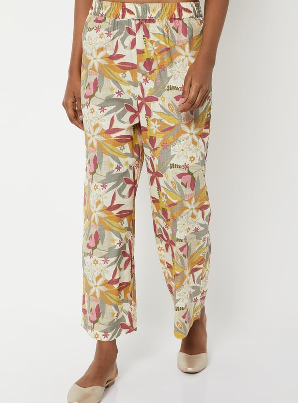 Women Printed Straight Kurta Set