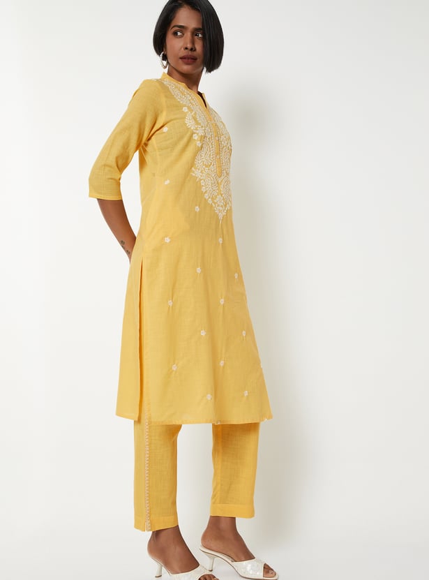 Women Embroidered Straight Kurta Set