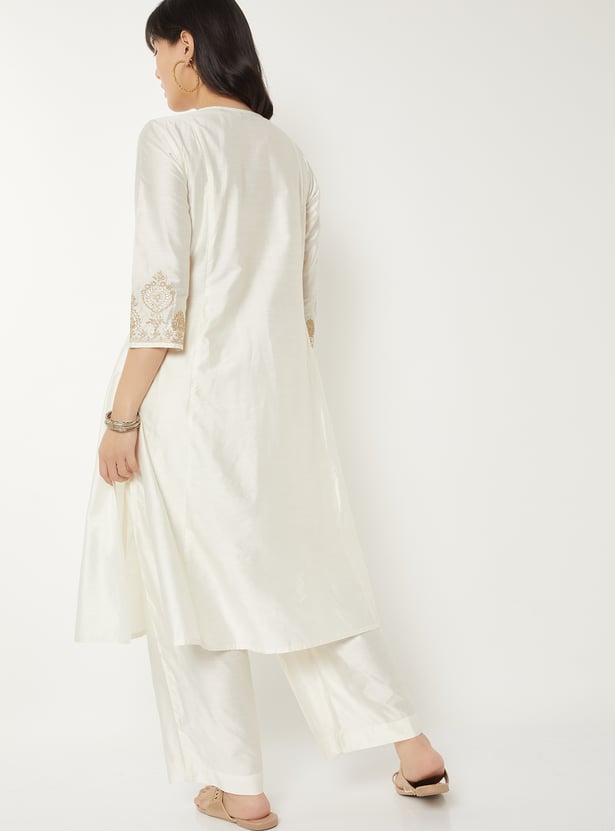 Women Embroidered Straight Kurta Set