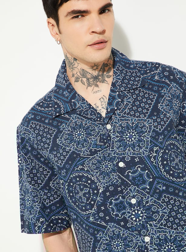 URB_N Men Relaxed Fit Bandana Print Shirt