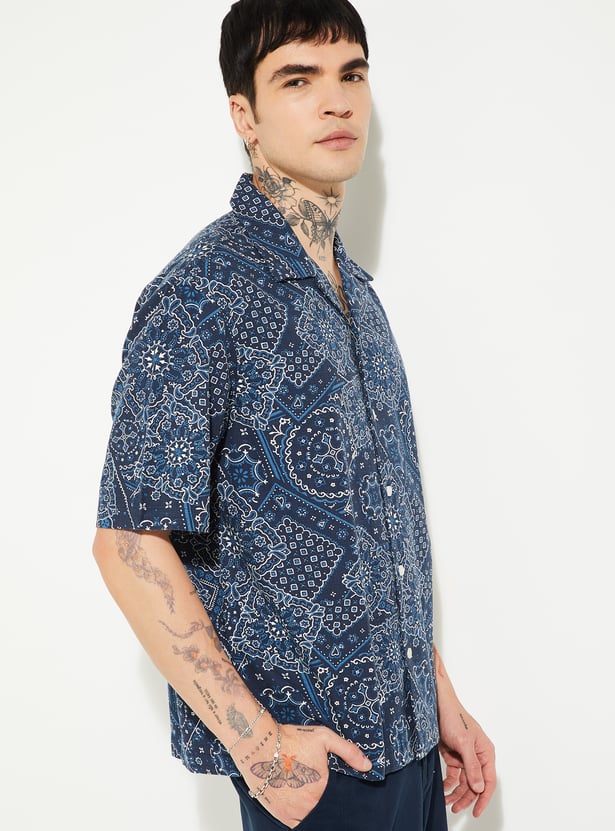 URB_N Men Relaxed Fit Bandana Print Shirt