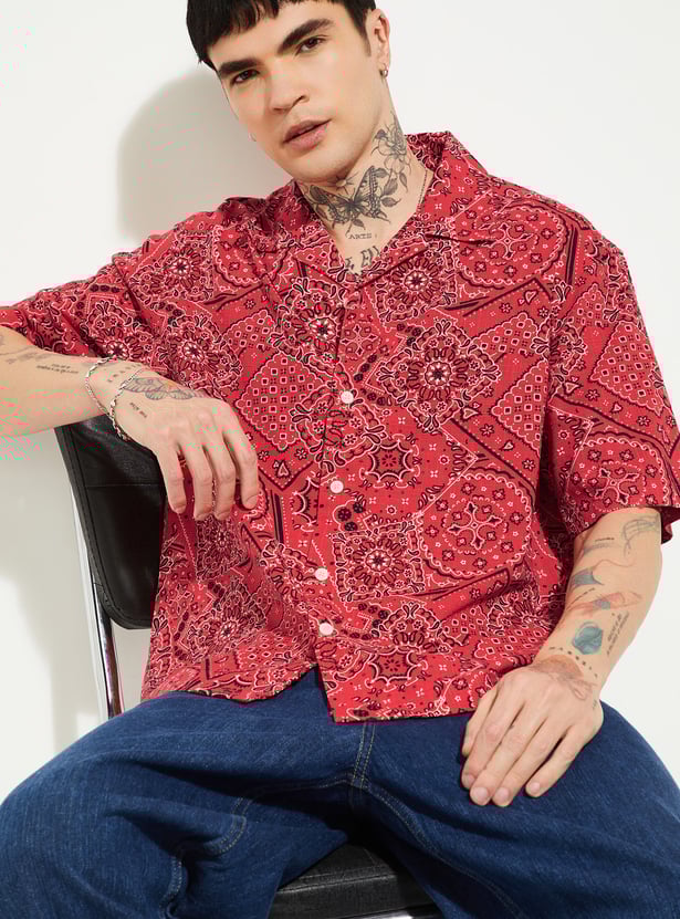 URB_N Men Relaxed Fit Bandana Print Shirt