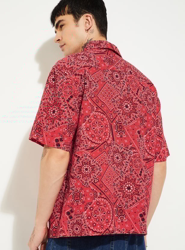 URB_N Men Relaxed Fit Bandana Print Shirt