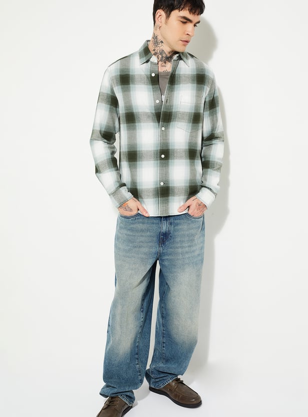 URB_N Men Checked Regular Fit Shirt