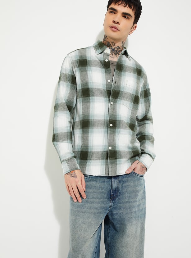 URB_N Men Checked Regular Fit Shirt