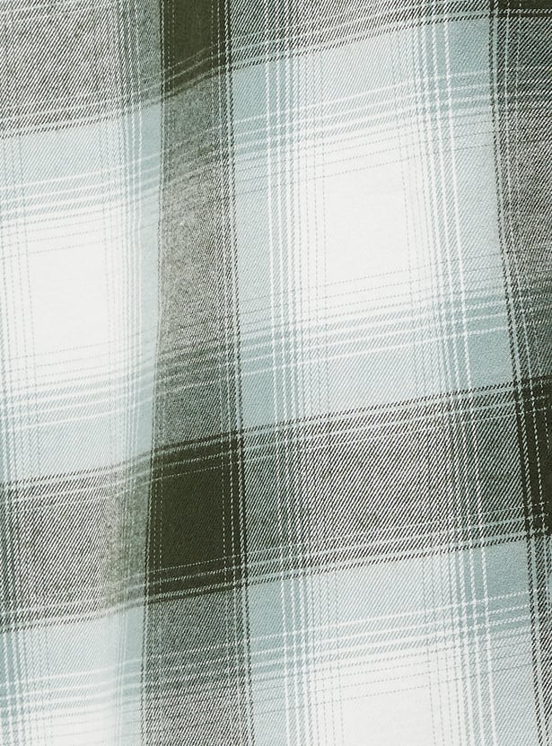 URB_N Men Checked Regular Fit Shirt