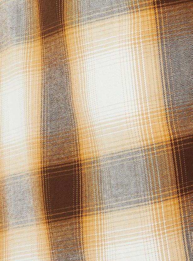 URB_N Men Checked Regular Fit Shirt