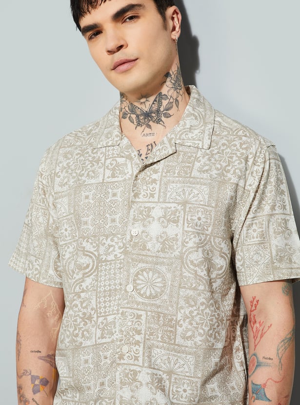 URB_N Men Printed Regular Fit Shirt