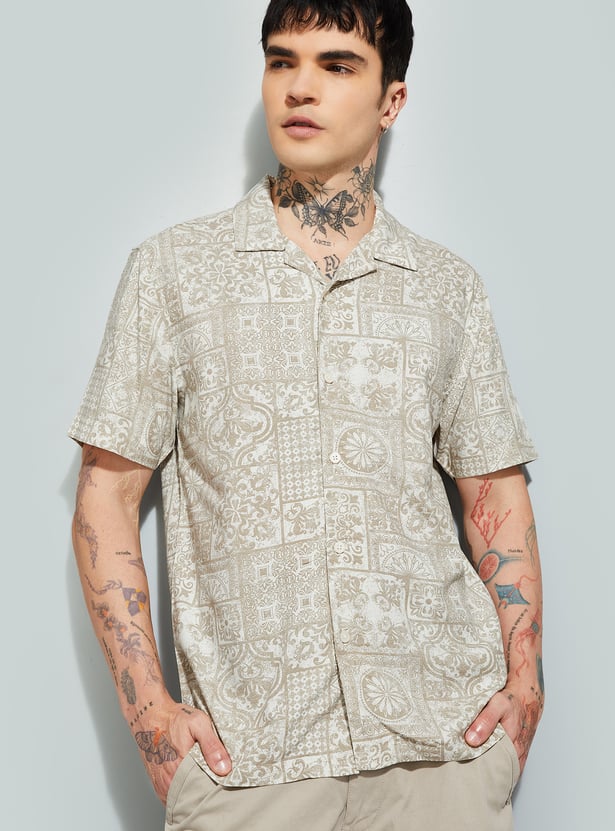 URB_N Men Printed Regular Fit Shirt