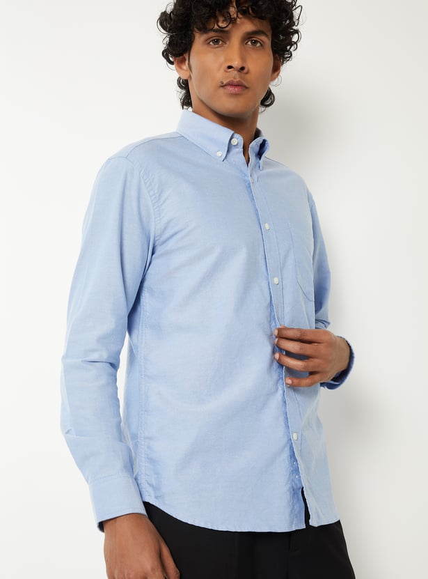 Men Solid Slim Fit Shirt