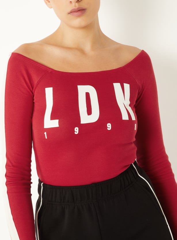 Women Printed Off-shoulder T-shirt