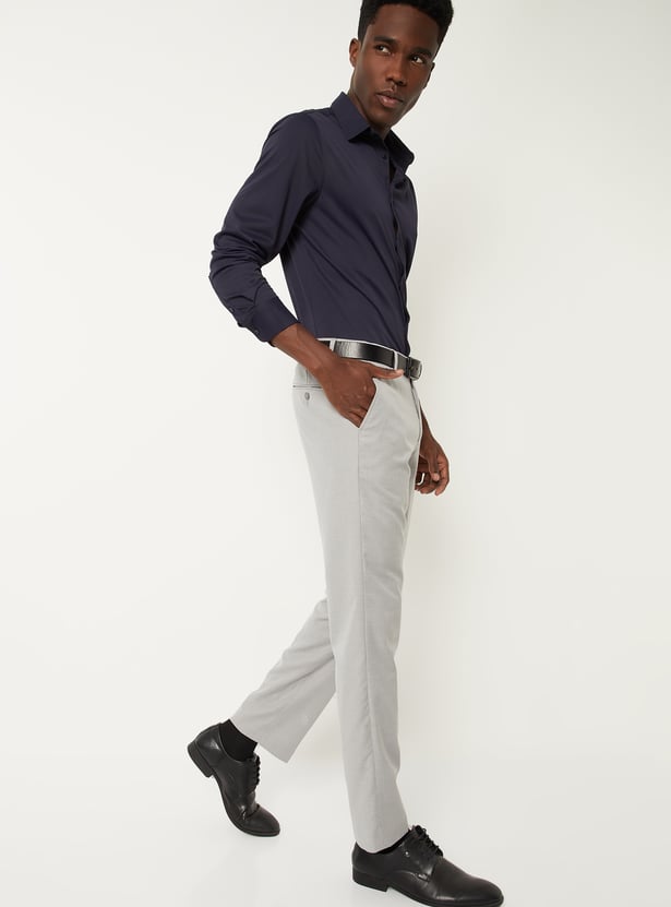 Men Solid Slim Fit Trousers