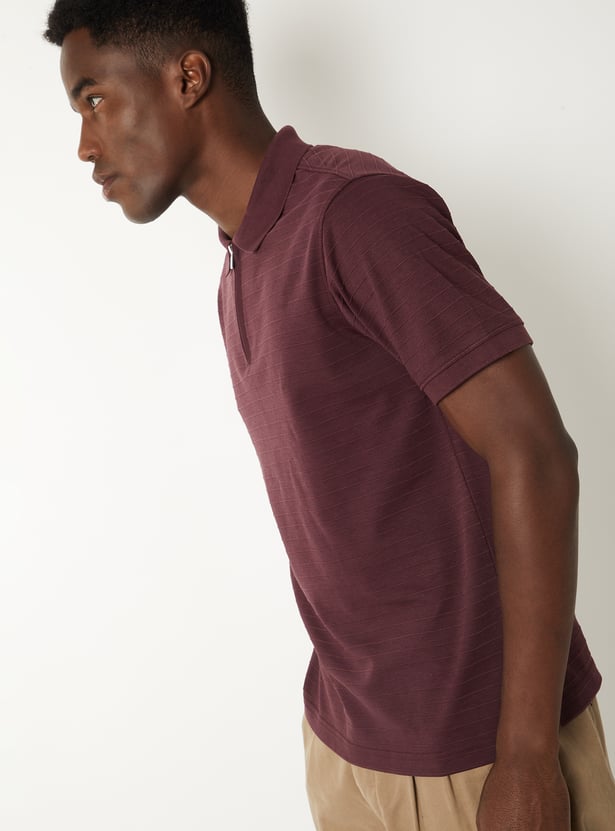 Men Textured Zipper Polo T-shirt