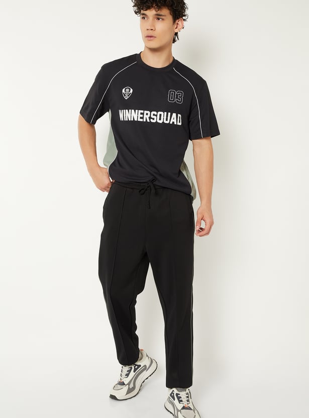 Men Typography Print Sports T-shirt