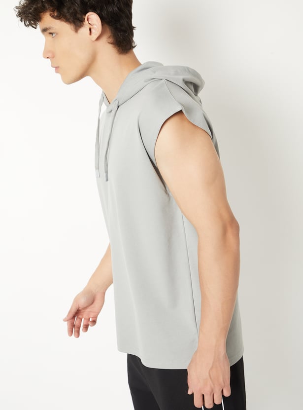 Men Solid Hooded Oversized Sports T-shirt