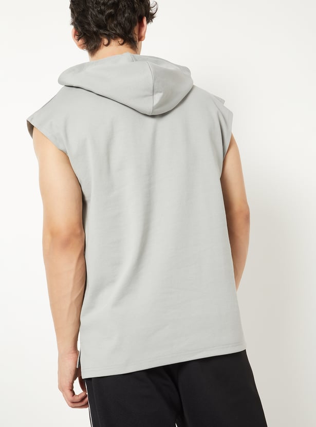 Men Solid Hooded Oversized Sports T-shirt
