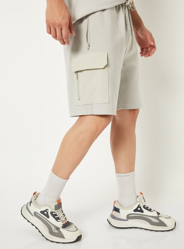 Men Solid Sports Cargo Shorts