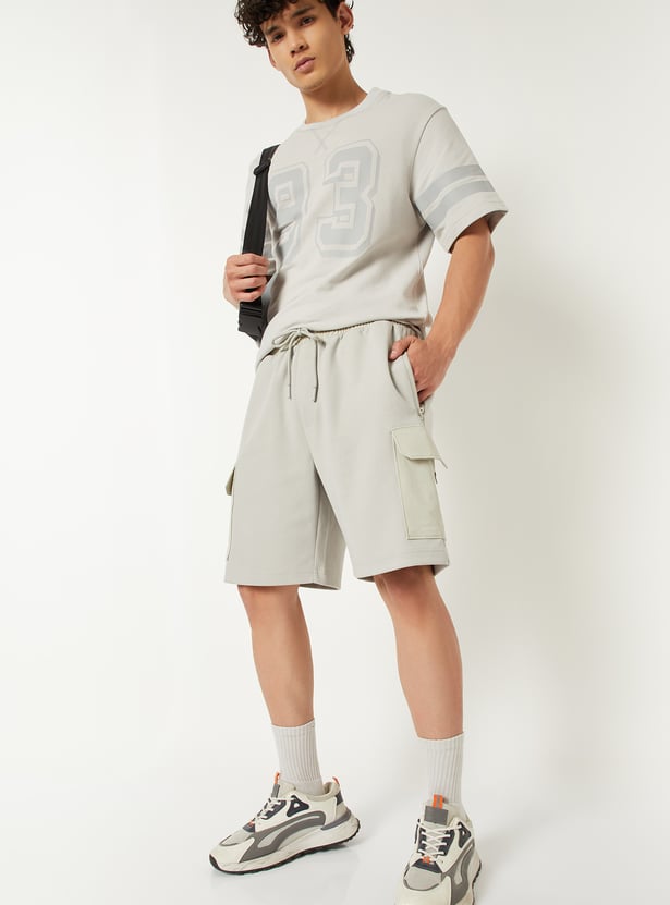 Men Solid Sports Cargo Shorts