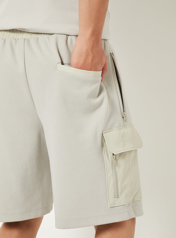 Men Solid Sports Cargo Shorts